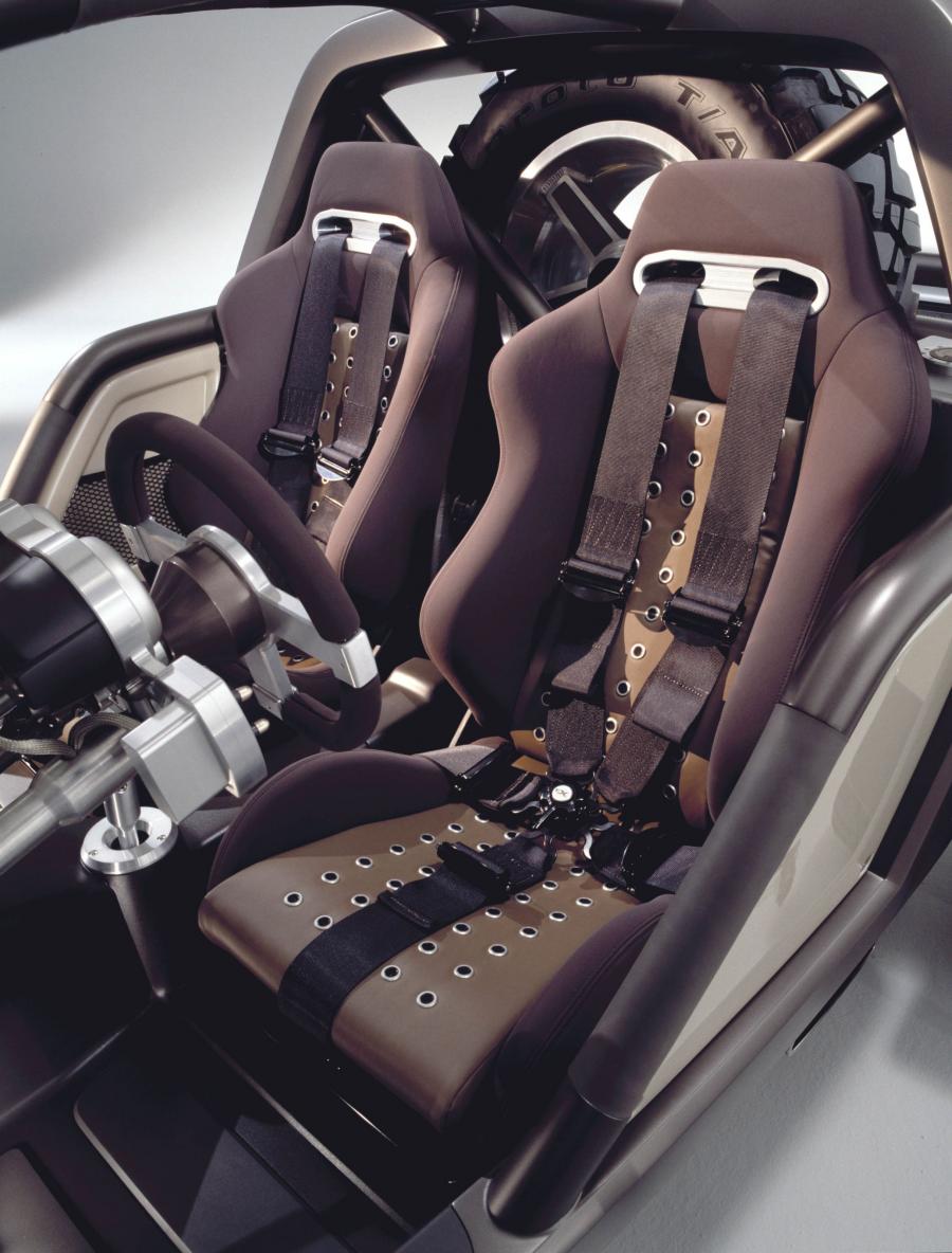  Ford EX Concept 2001 года  (фото 8 из 19)